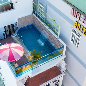 Gold Hotel
